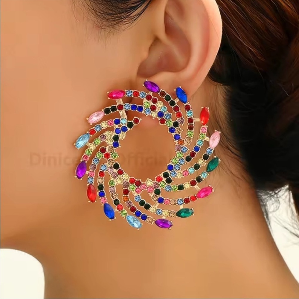 Elegant Multicolor Crystal Swirl Hoop Earrings - Picture 2 of 3